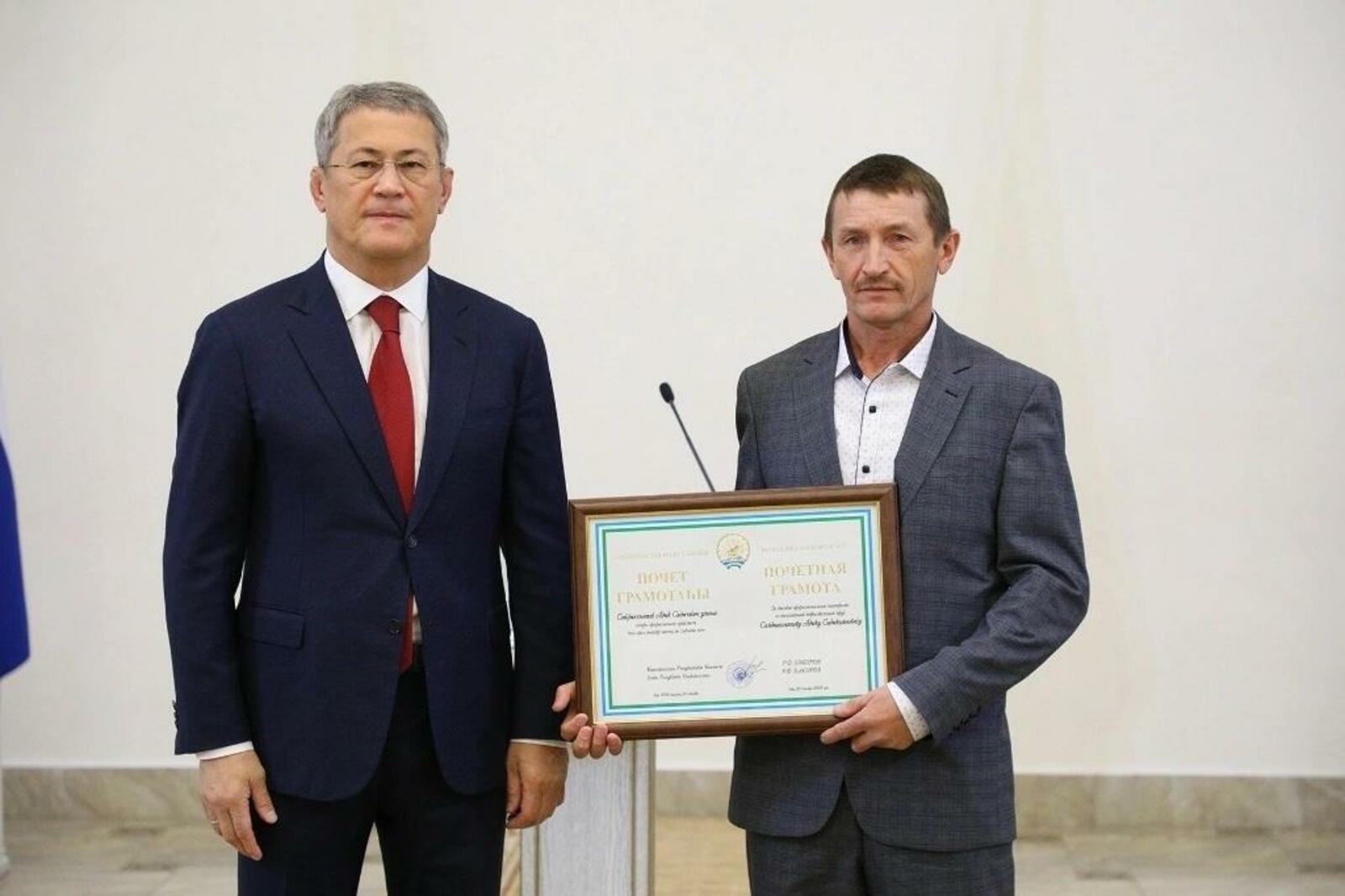 Механизатор из Кигинского района удостоился высокой награды