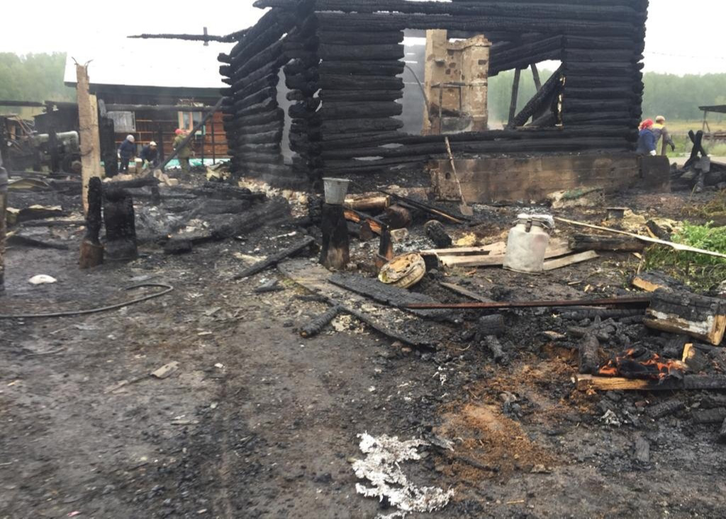 В Кигинском районе огнём уничтожено все имущество пенсионерки