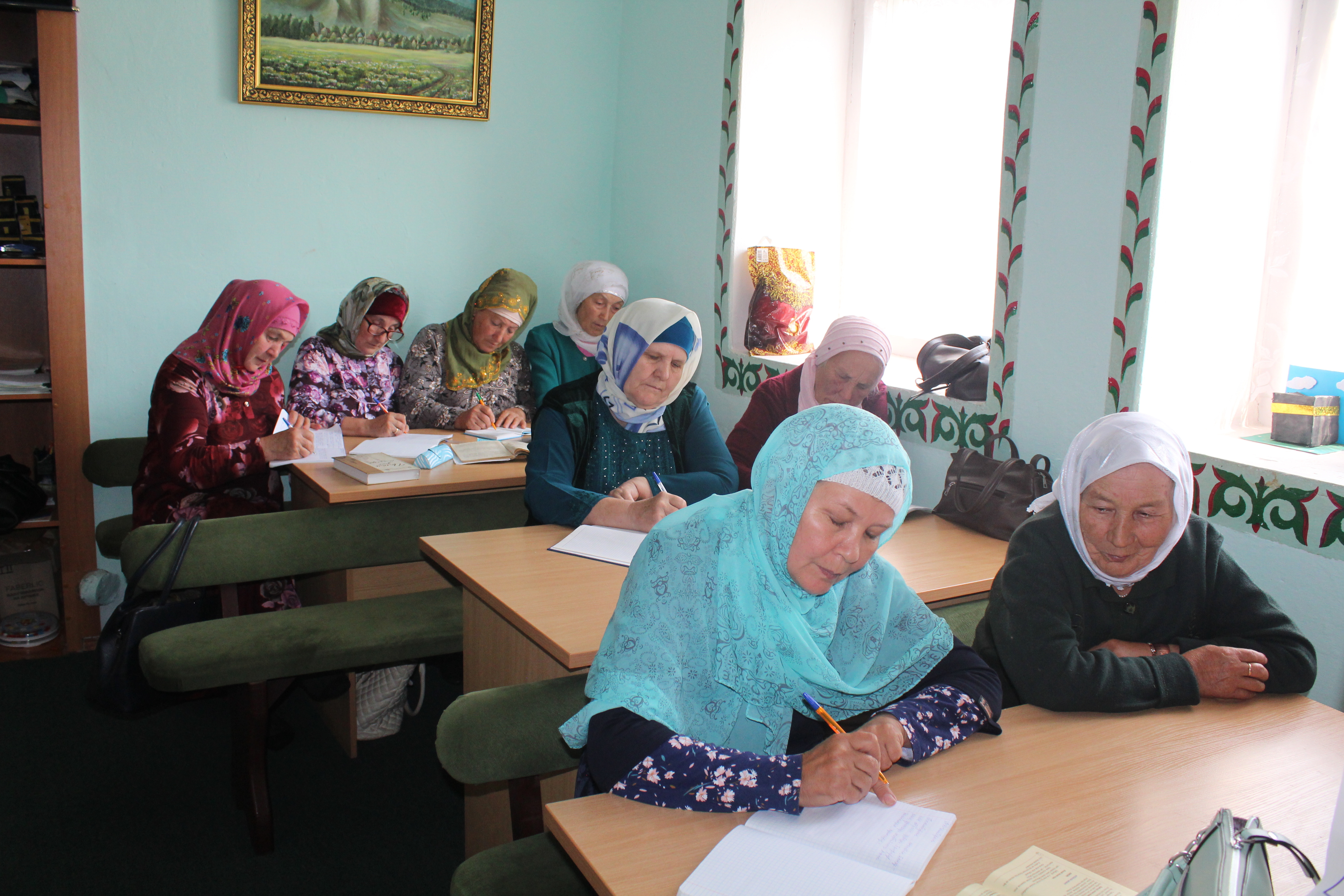 Сегодня в Кигинском районе завершились четырехдневные курсы  по изучению основ исламской нравственности