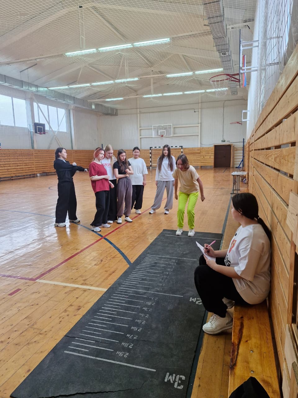 Кигинские старшеклассники сдают ГТО