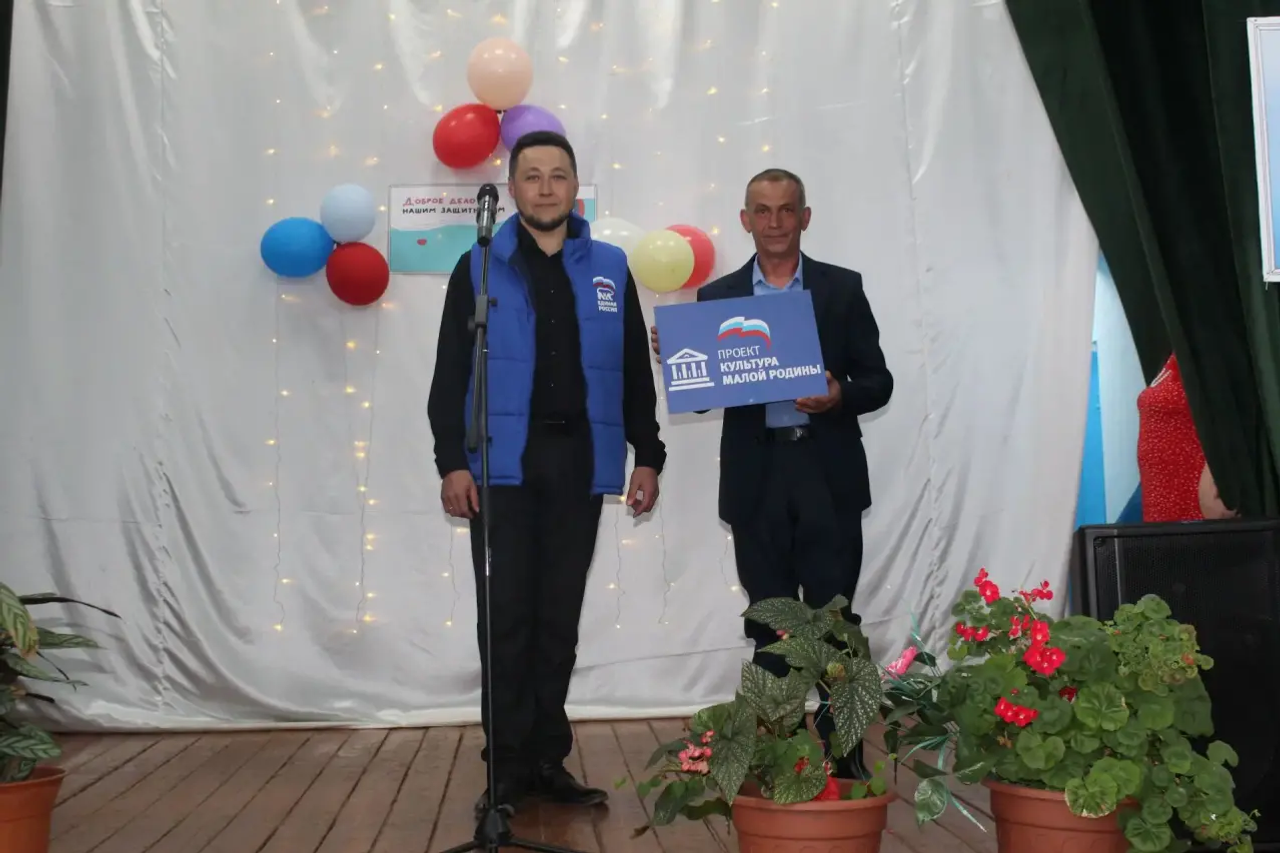 В Кигинском районе СДК получил музыкальную аппаратуру