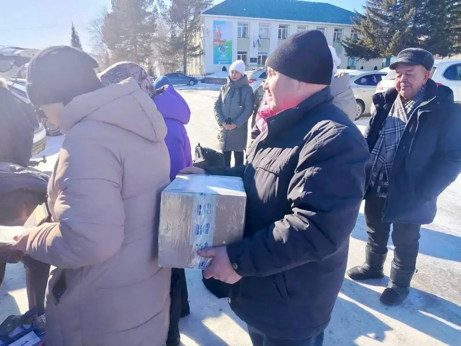 Первые посылки для студентов из Башкирии доставили в Москву
