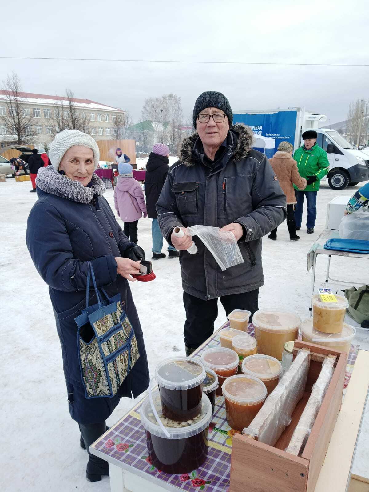 Жители Кигинского района в день Выборов смогли посетить сельскохозяйственную ярмарку