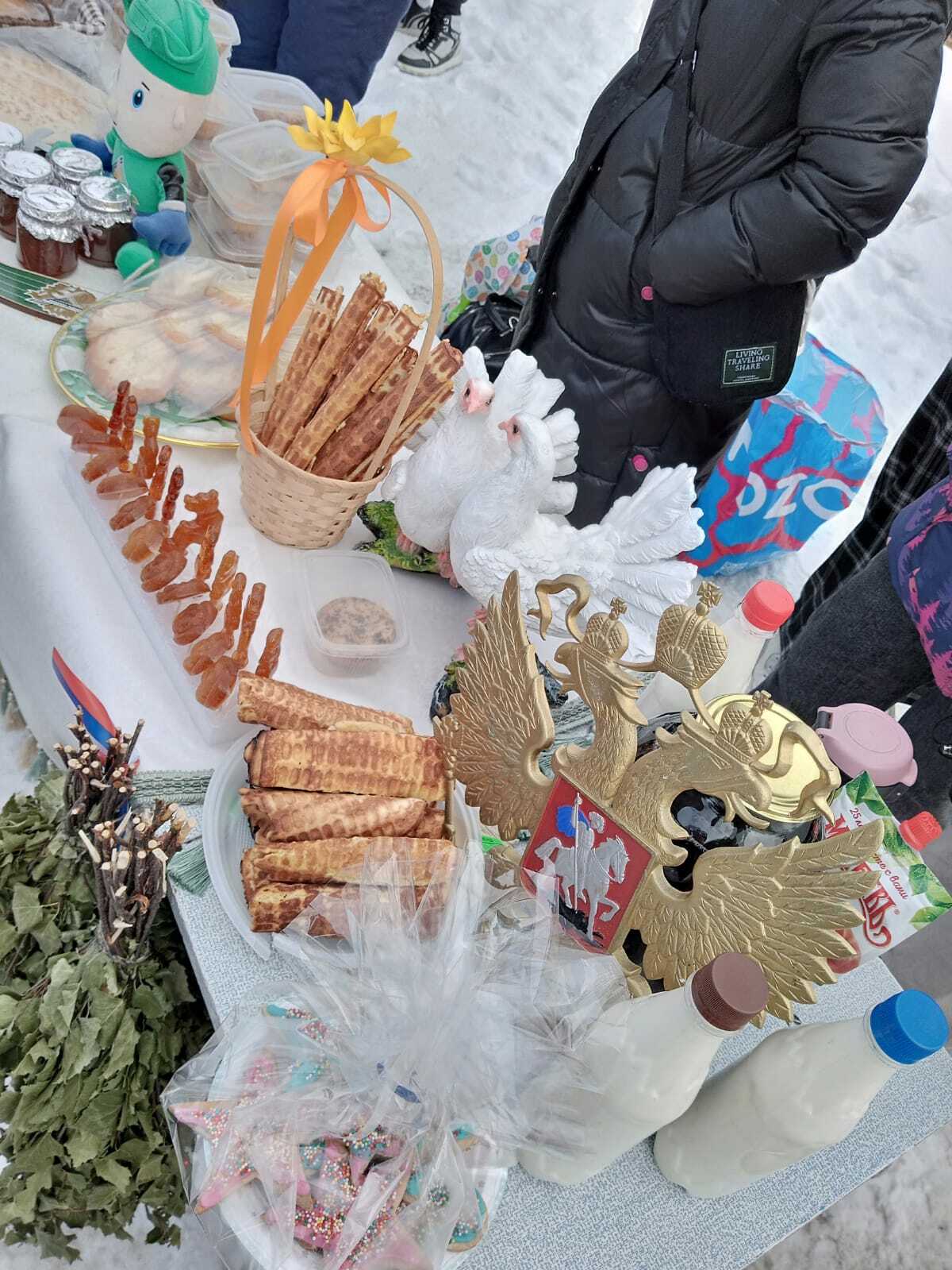 В райцентре Кигинского района  в день Выборов развернулась большая школьная ярмарка