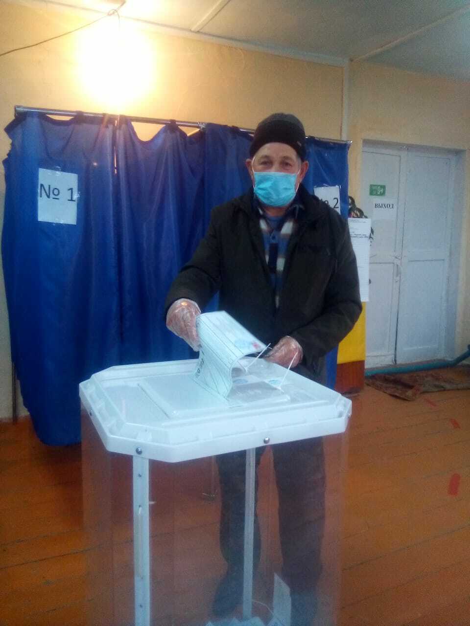 Жители Кигинского района принимают участие в голосовании
